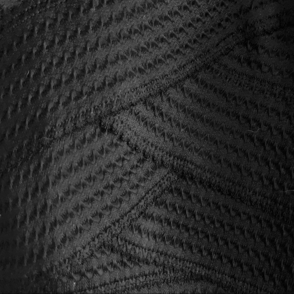 Express scalloped bandeau top - Picture 5 of 6